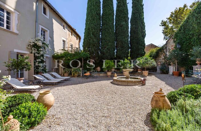 Châteauneuf-du-Pape - Ancienne abbaye bénédictine de 1607 au cœu — photo 5
