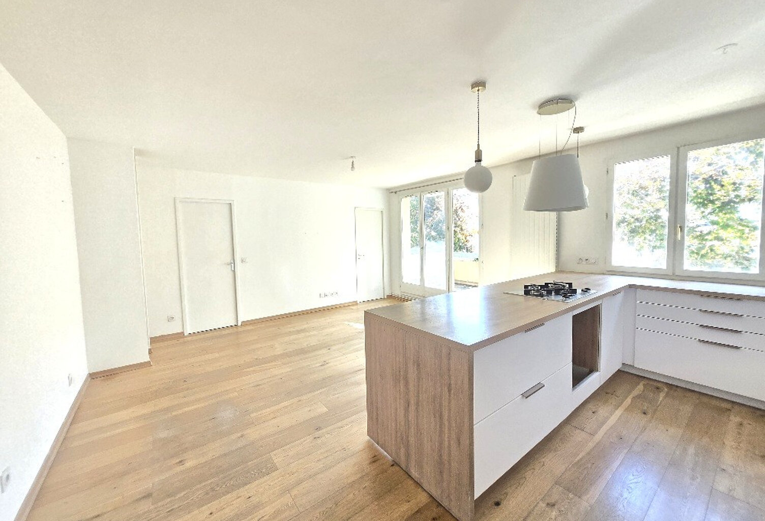 Appartement T2 lumineux avec terrasse, grenier et parking au — photo 1
