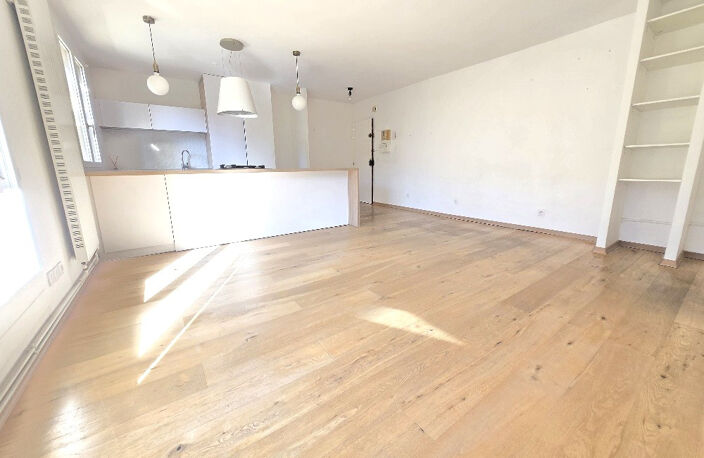 Appartement T2 lumineux avec terrasse, grenier et parking au — photo 5