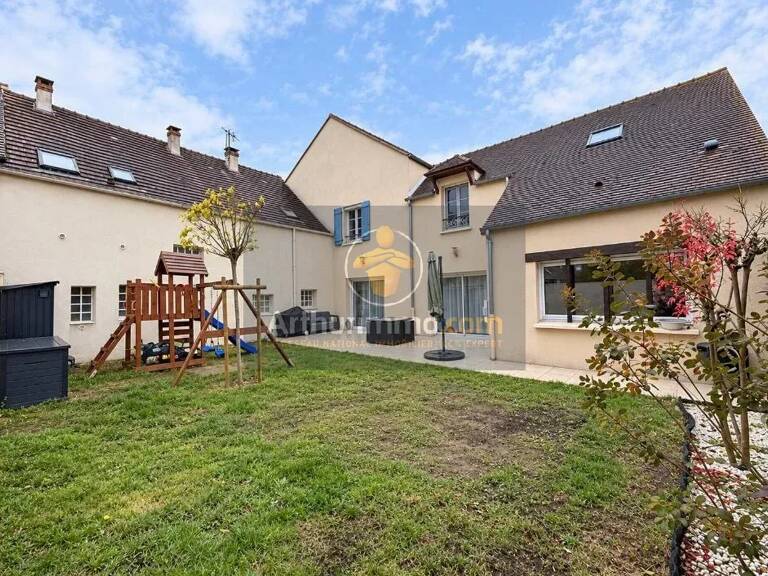 LIVERDY EN BRIE - Maison familiale 165 m² — photo 1
