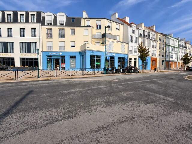 À vendre – Appartement 3 pièces avec balcon – Quartier des Faubourgs — photo du bien
