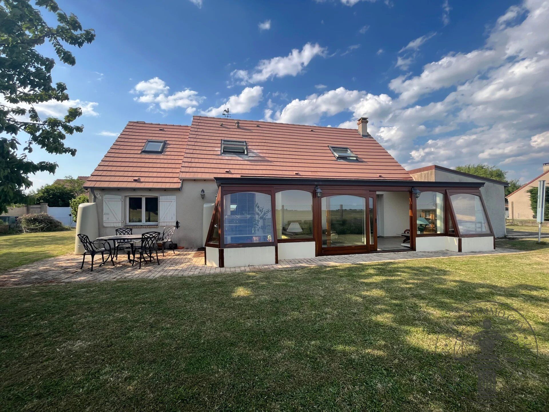 Maison 6 pièces 161 m² · à Saint-Escobille · 161 m² · 316 000 €