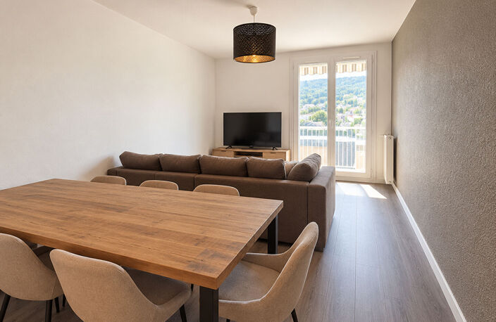 SUPERBE T3 AVEC BALCON PLEIN SUD, GARAGE ET CAVE — photo 2