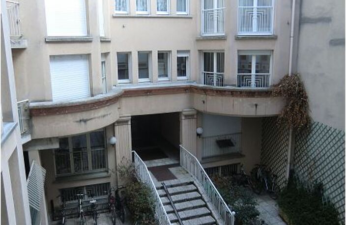 Une pièce — photo 2