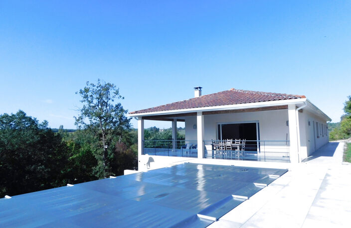 villa avec parc et piscine vue sur les Pyrénées — photo 3