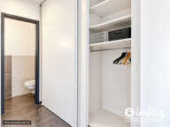 Maison de plain-pied avec piscine et grand terrain — photo 2