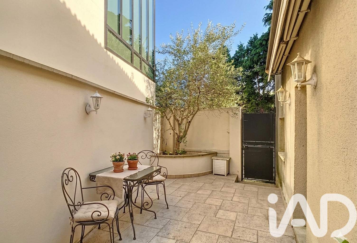 Vente Immeuble 141 m&sup2; — photo 1