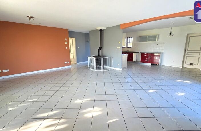 Vente maison 4 pièces 106 m² Saverdun (09700) — photo 3