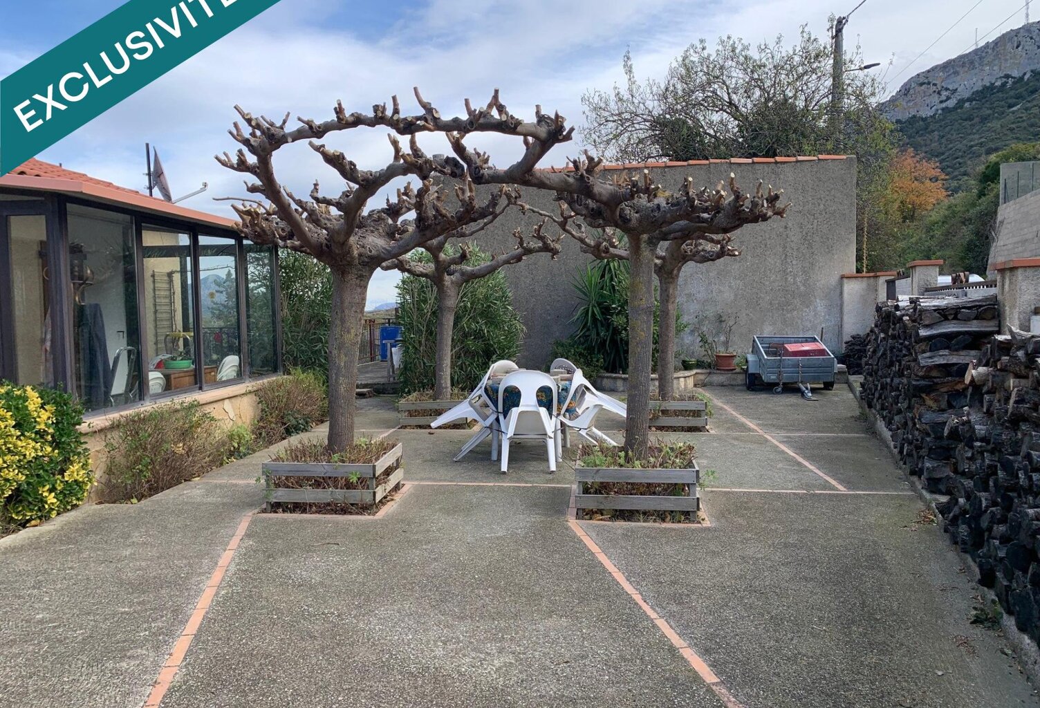 VILLA AVEC GRANDE TERRASSE ET GRAND GARAGE — photo 1
