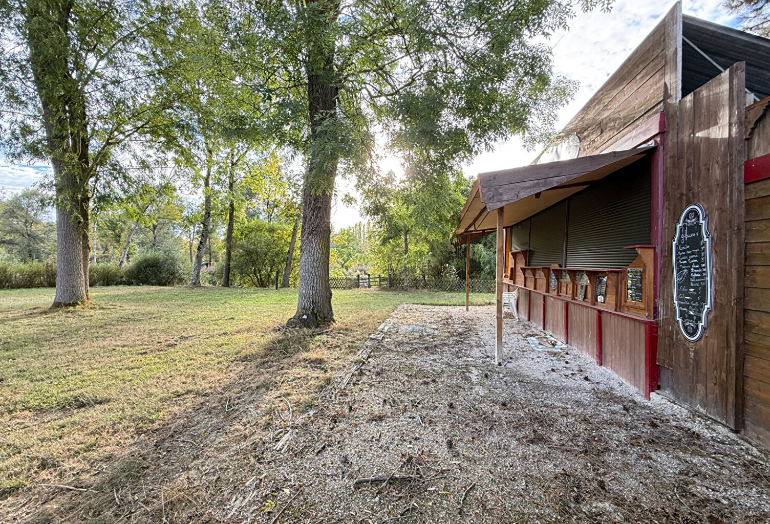 ANCIEN PARC DE LOISIR - FORT POTENTIEL - 30 MIN DE REIMS — photo 1