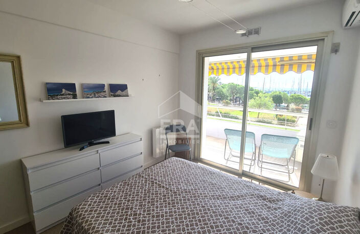 MARINA BAIE DES ANGES  - BEL APPARTEMENT 3/4 PIÈCES AVEC TERRASSE ET VUE DÉGAGÉE — photo 5