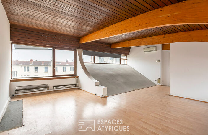 Appartement en plateau à aménagé en dernier étage avec place de stationnement — photo 2