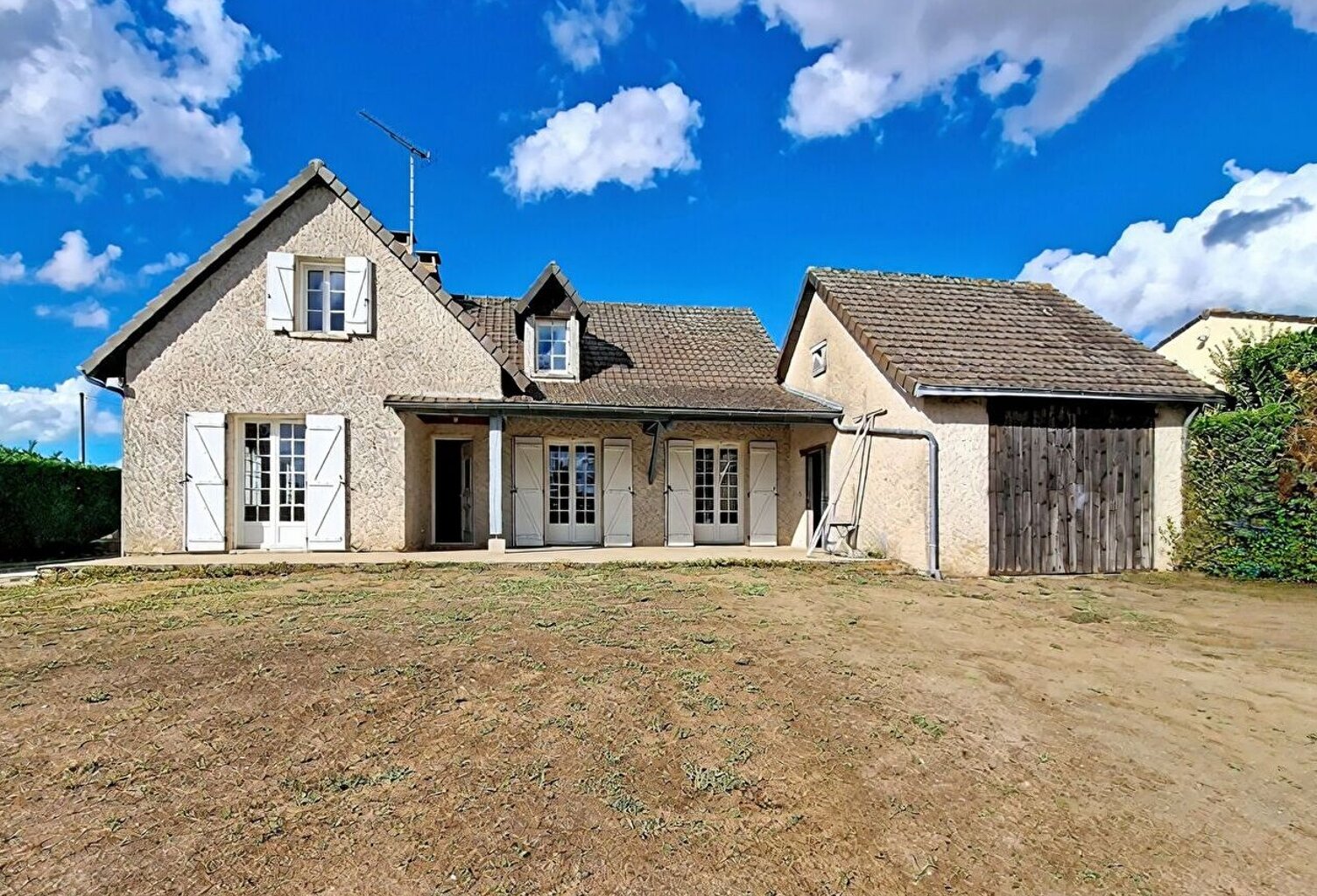 MAISON AVEC LOGEMENT INDEPENDANT - 10MIN CHÂTELLERAULT - SECTEUR OUEST — photo 1