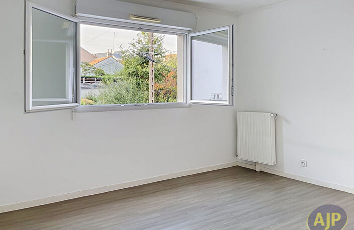 T3 2 Chambres ST HERBLAIN BOURG — photo 5