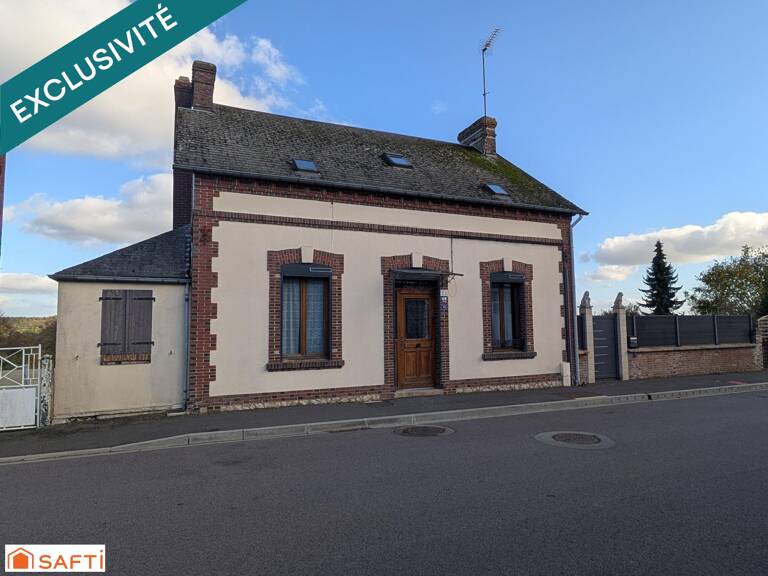 Maison de ville avec jardin et garages, proche commerces et écoles — photo 1