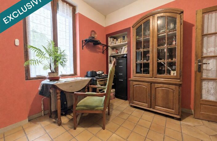 Maison de ville avec jardin et garages, proche commerces et écoles — photo 5