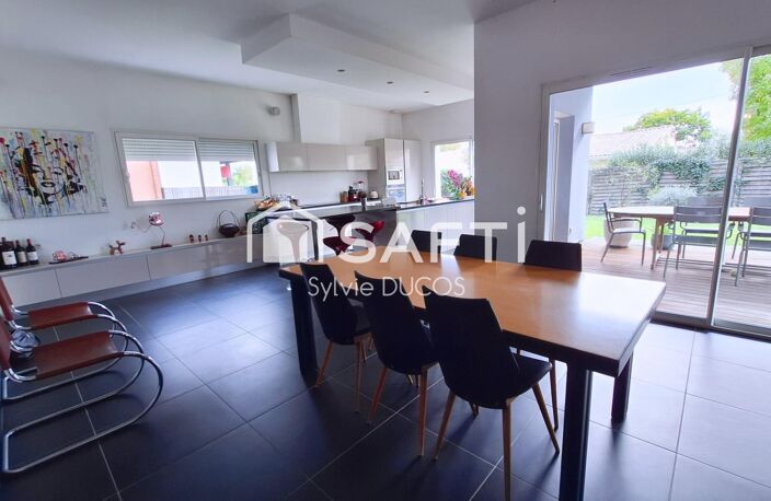 Bruges limite Le Bouscat, belle contemporaine récente 227 m2 avec 6 chambres - au calme — photo 5