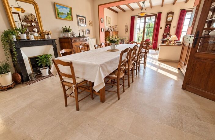 Maison familiale avec vastes dépendances à Matha — photo 3