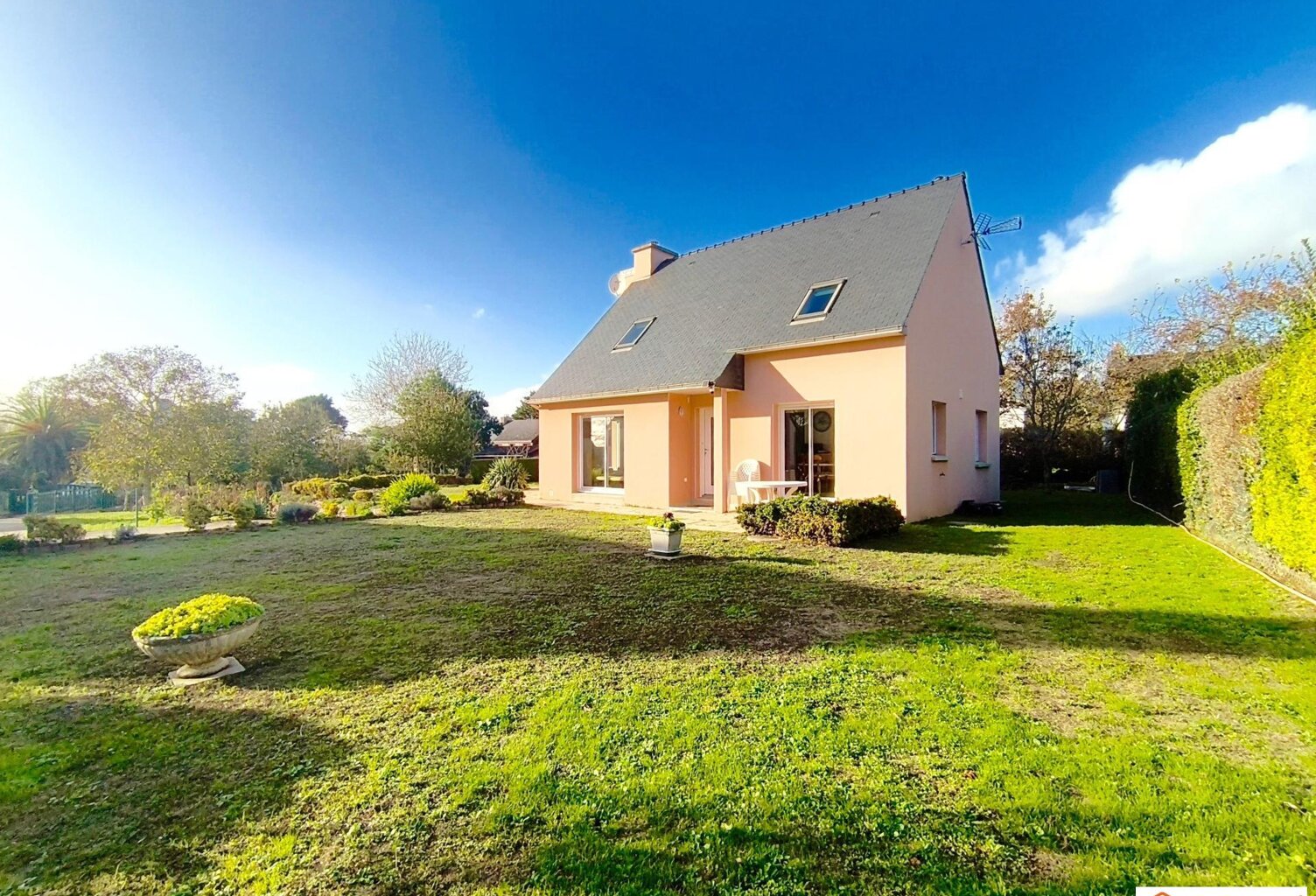 Maison contemporaine avec  vue mer depuis l'étage, située au calme — photo 1