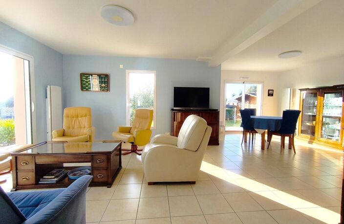 Maison contemporaine avec  vue mer depuis l'étage, située au calme — photo 3