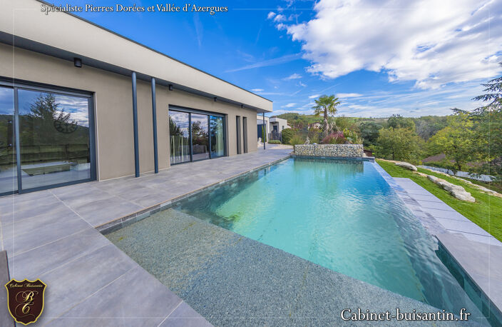 Maison contemporaine avec vue imprenable et piscine — photo 3