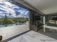 Maison contemporaine avec vue imprenable et piscine — photo 4