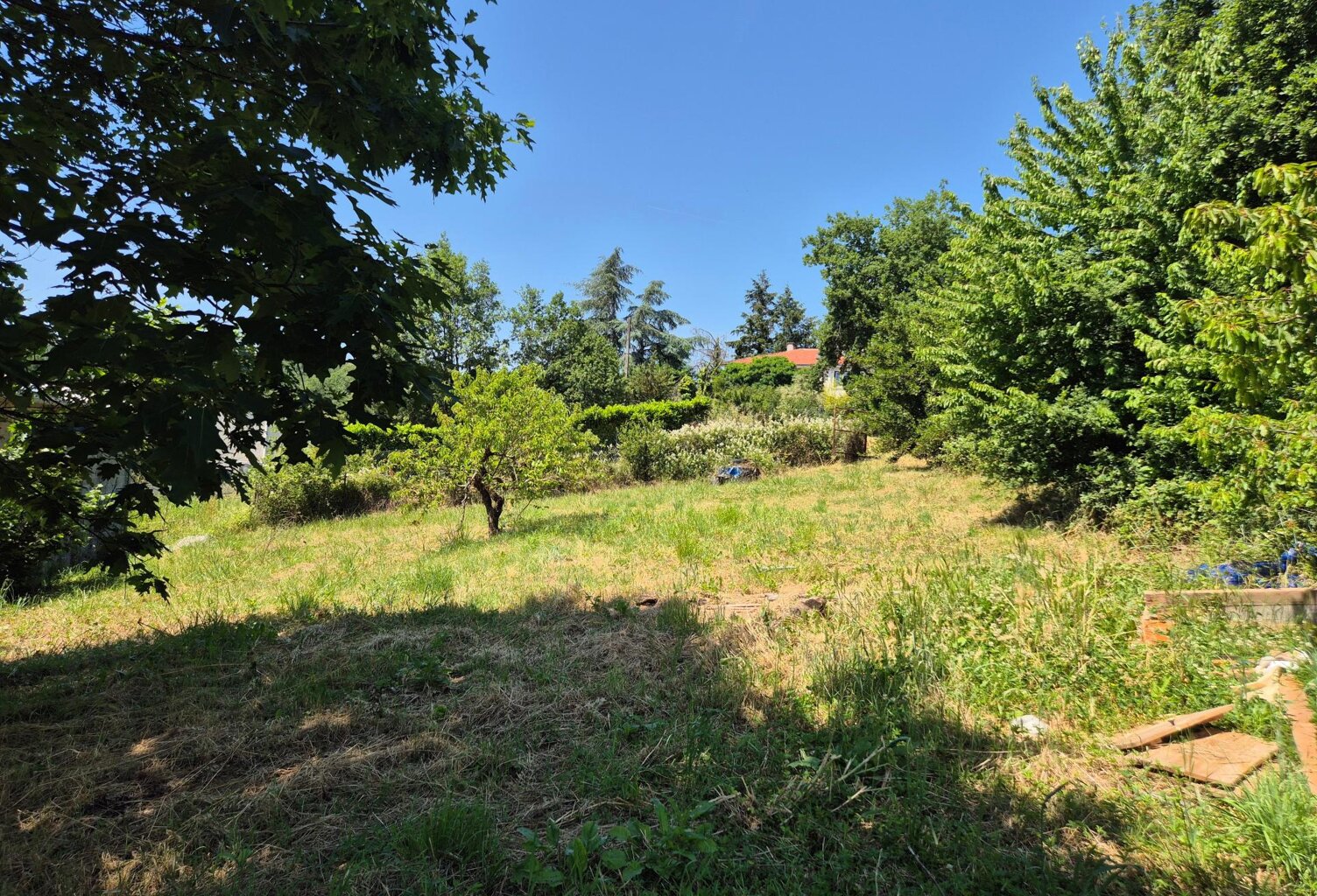 Arthes, terrain à bâtir de 750m2 — photo 1