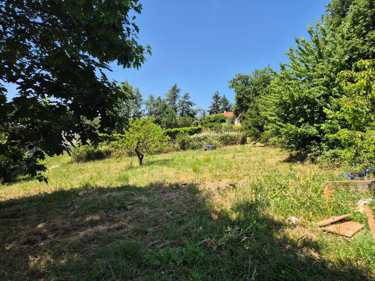 Arthes, terrain à bâtir de 750m2 — photo 1