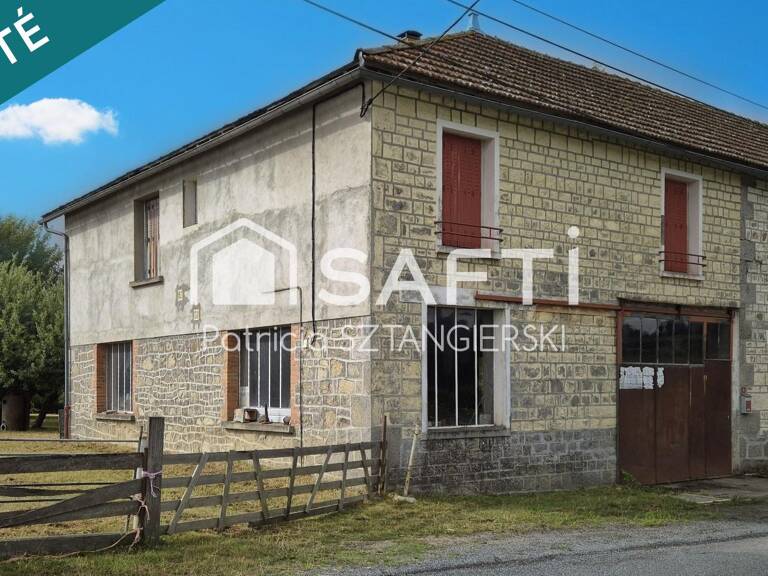 Maison d'habitation avec grand garage en-dessous, plusieurs dépendances, grand terrain. — photo 1
