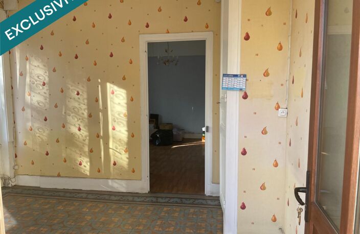 Un T1 qui voit grand : garage, parking et annexes ! — photo 3