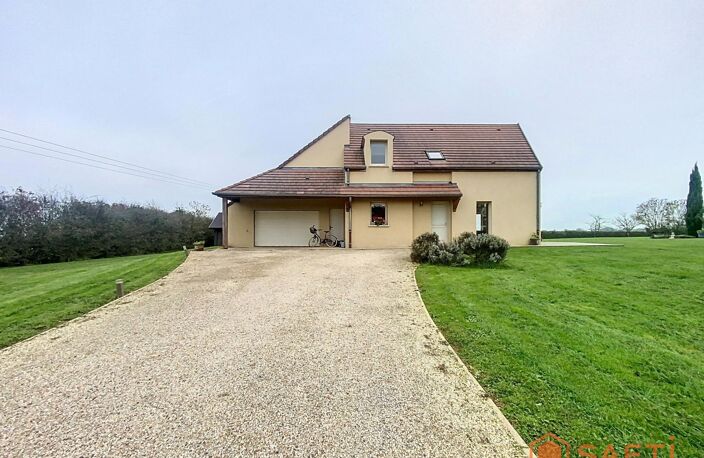 Maison contemporaine et parc clos de 8 186 m² — photo 3
