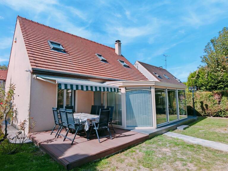 MAISON FAMILIALE — photo 1