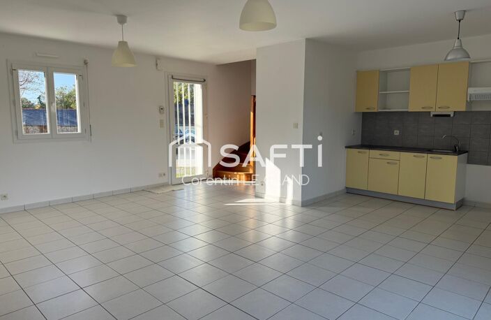 Maison avec jardin et garage proche du bourg. — photo 2