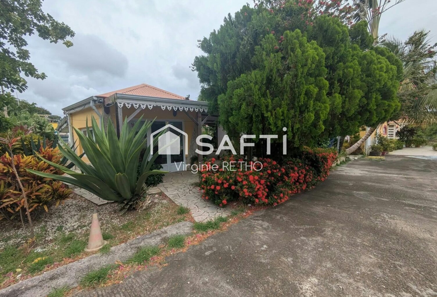 Local commercial — photo 1