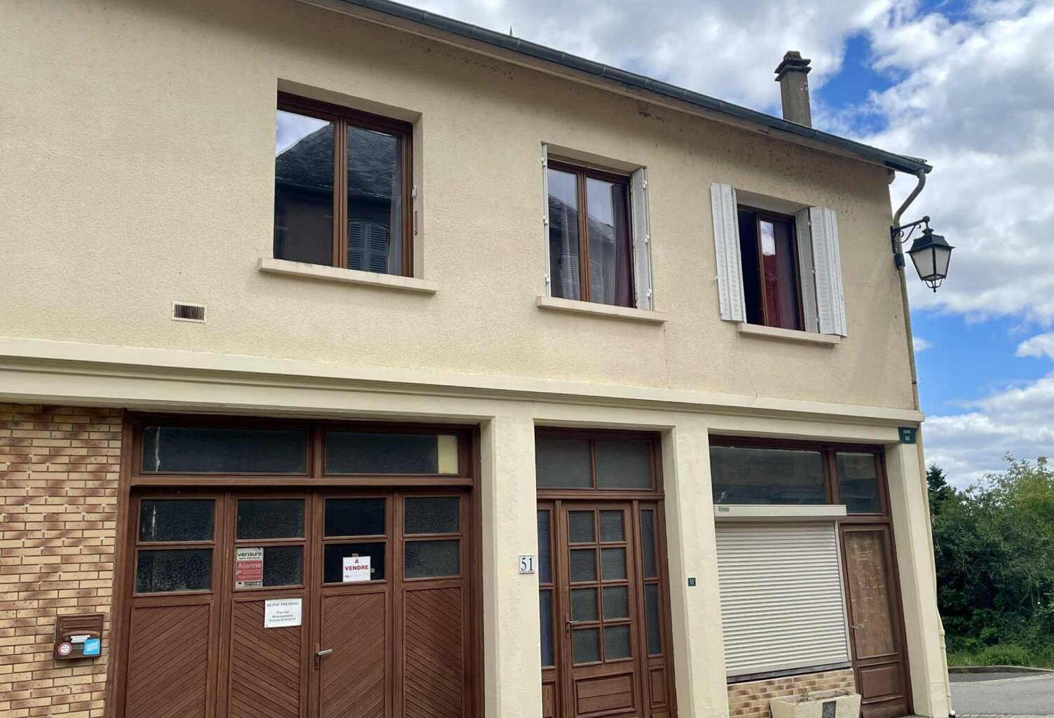 Maison de 132m² à Vallière, exposée sud-ouest, avec dépendances et jardin clos — photo 1