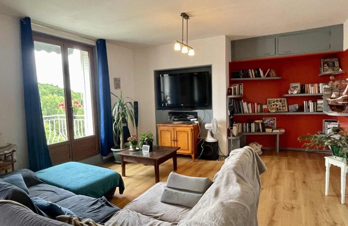 Maison de 132m² à Vallière, exposée sud-ouest, avec dépendances et jardin clos — photo 3