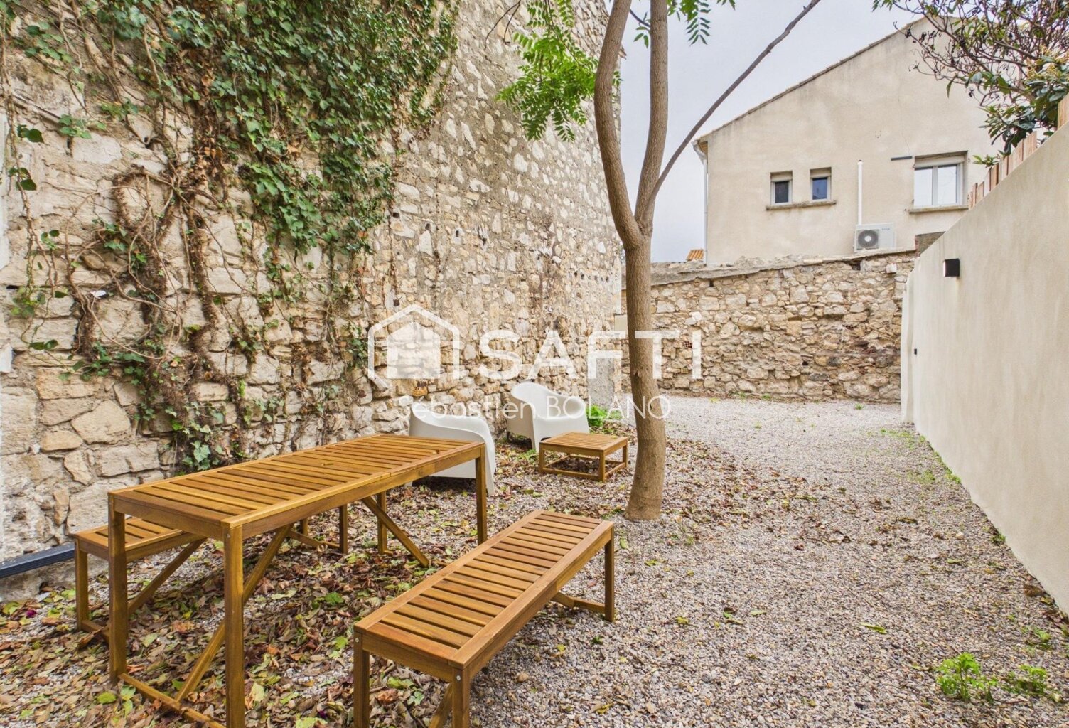 Superbe maison de village entièrement rénovée avec cour et appartement indépendant à Sigean (Aude) — photo 1
