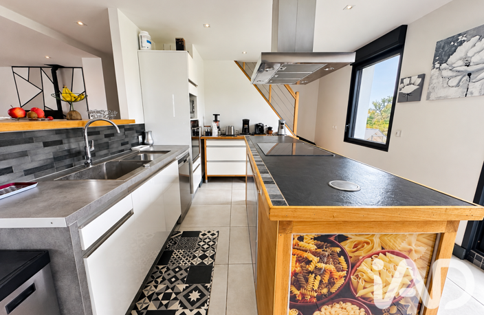 Vente Maison/villa 7 pièces — photo 3