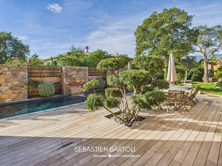Villa de standing t4 de 140m² avec piscine et double garage — photo 1