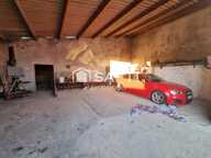 Maison, nombreuses dépendances 8 000 m2 de terrain - THORS — photo 4
