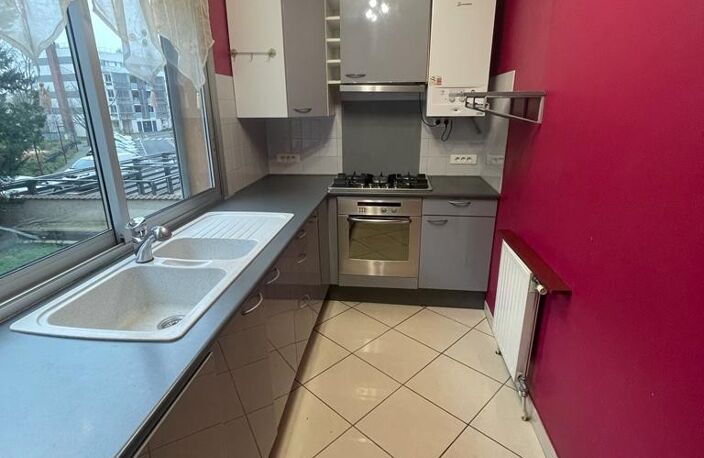 Location appartement 3 pièces 73 m² à Bondy (93140) — photo 4