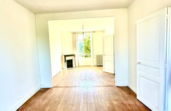 Vente Maison/villa 7 pièces — photo 2