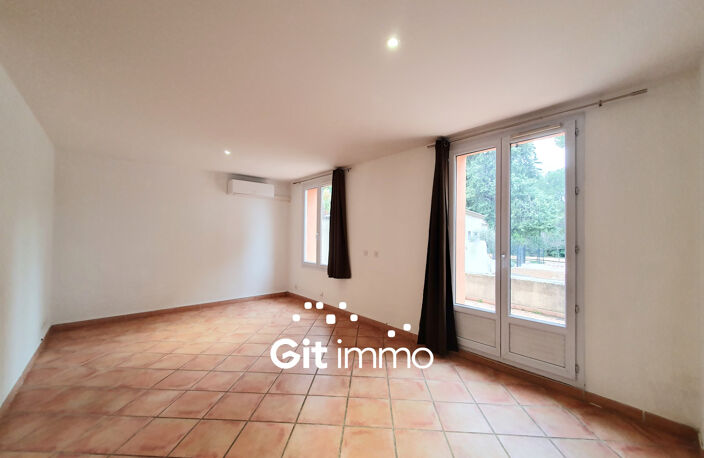Appartement T2 terrasse et 2 places de parking — photo 3