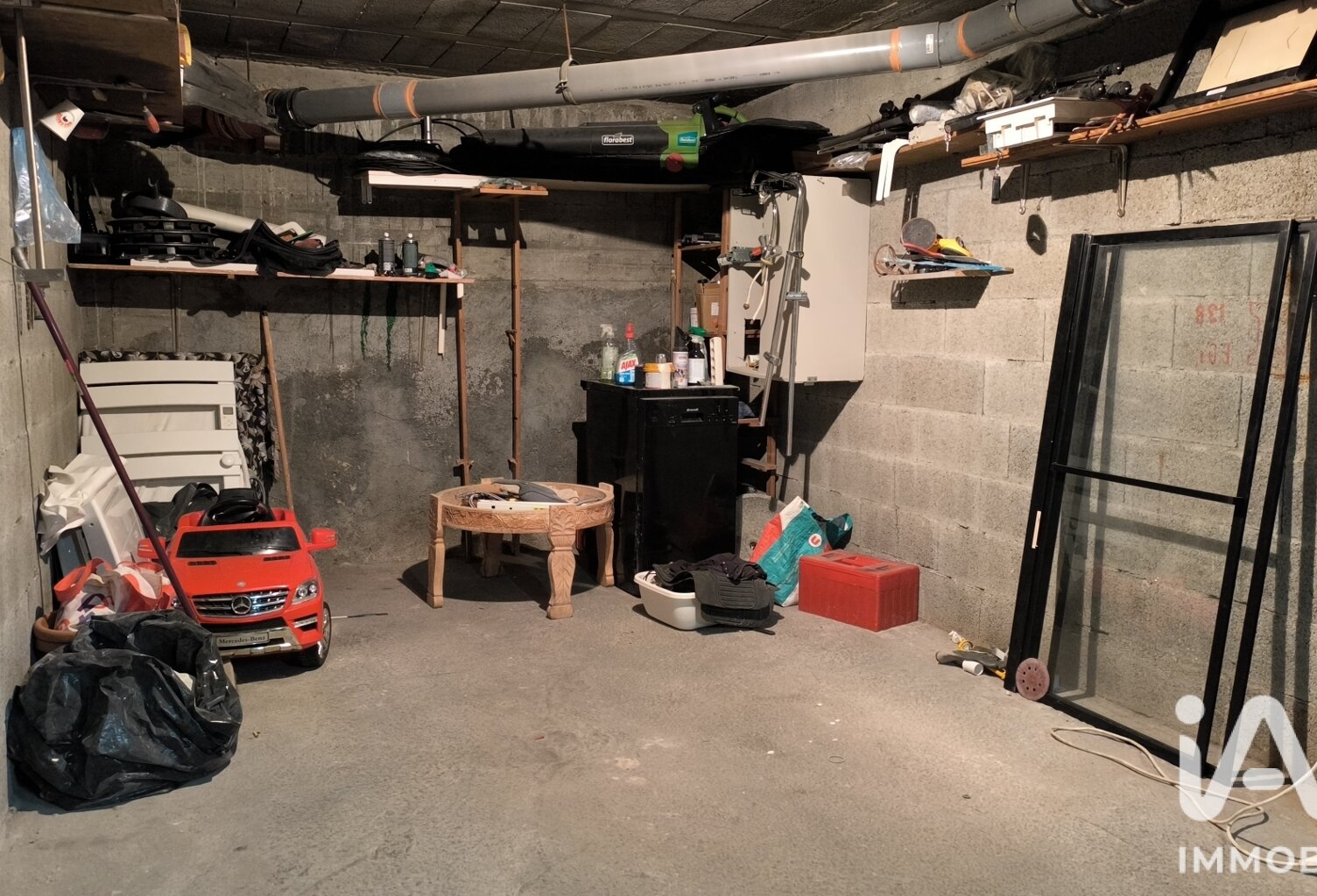 Vente Garage 14 m&sup2; — photo 1
