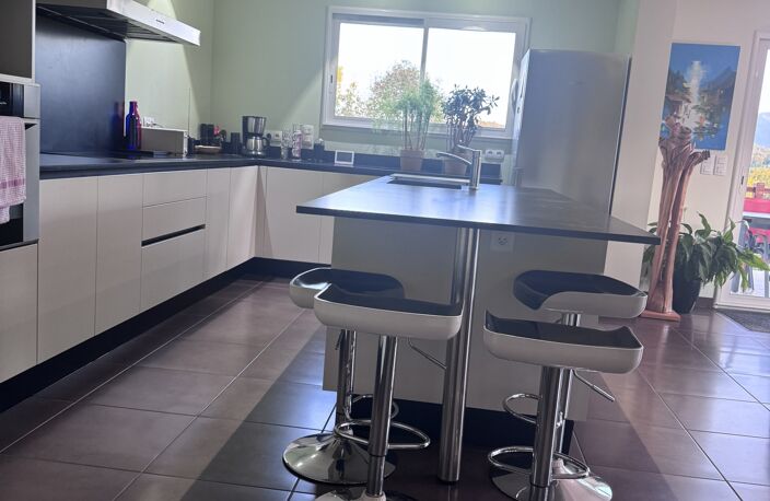 Vente Maison/villa 6 pièces — photo 5