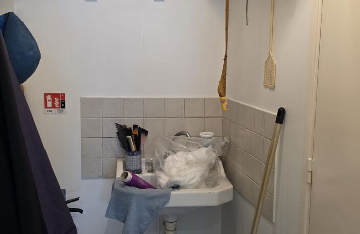 Vente Boutique/Local commercial 50 m&sup2; — photo 4