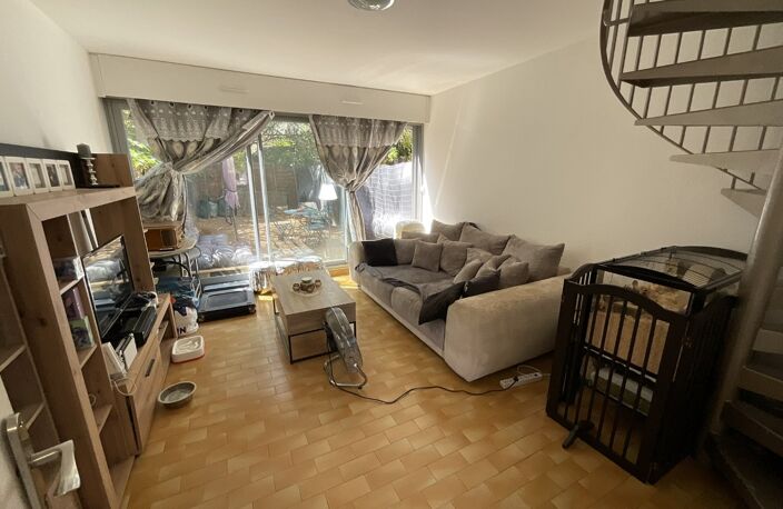 Villa — photo 2