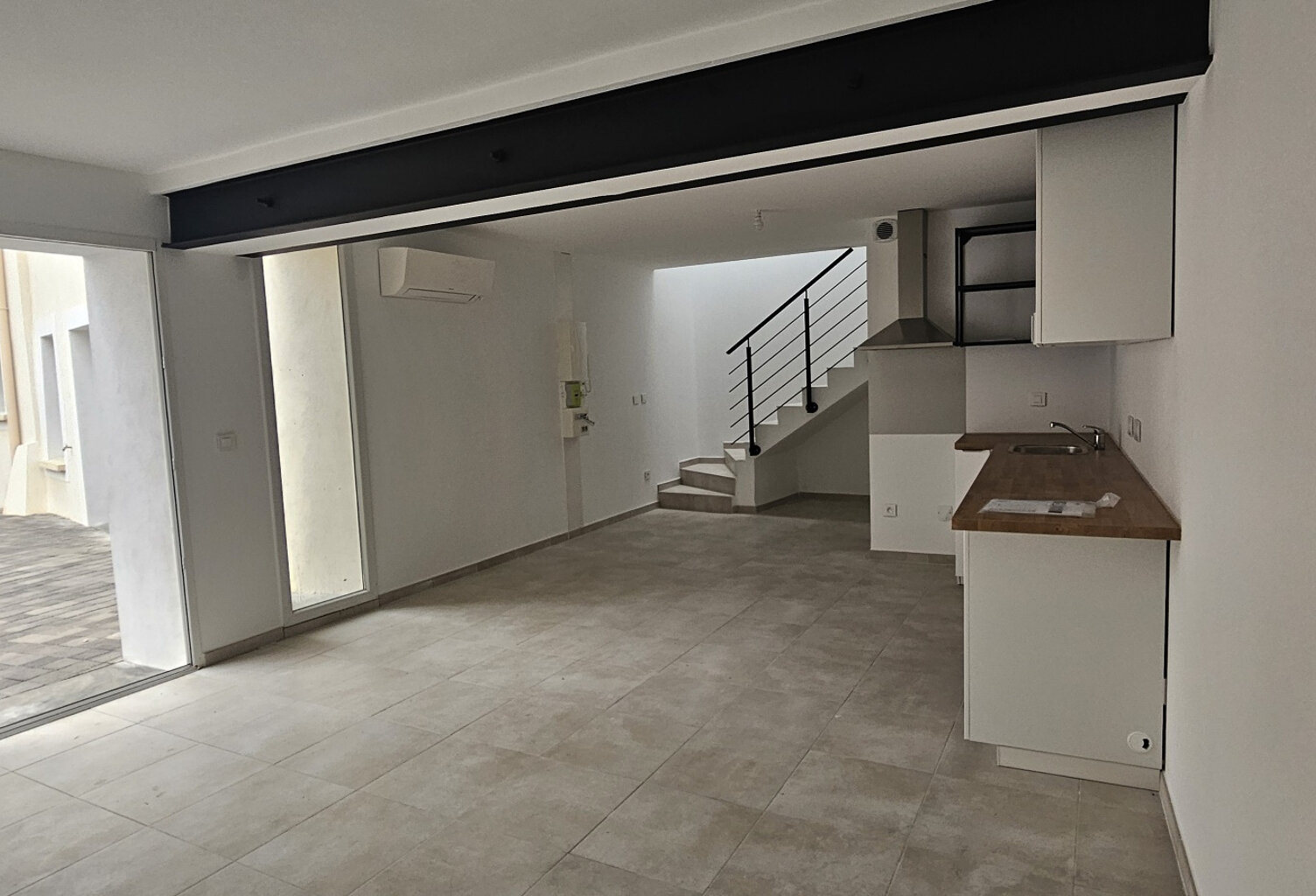 Location Appartement T3 Duplex Neuf 2 Chambres - Redessan (30129 - Proche Nîmes) - Climatisation Intégrale & Cuisine Équipée — photo 1