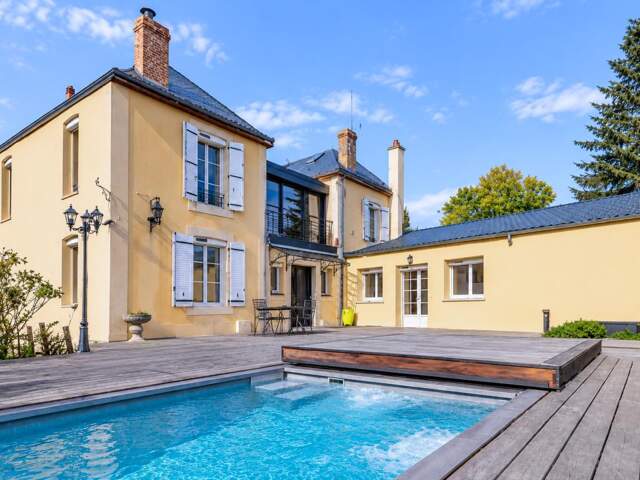 Proche Circuit des 24h: ensemble immobilier composé d'une Mai... — photo du bien