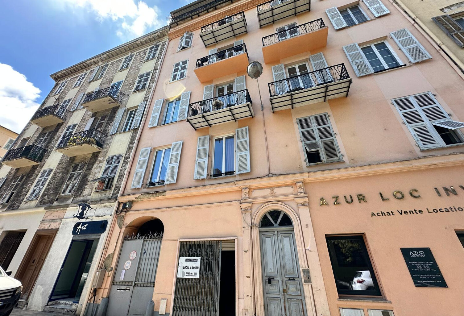 Local - rue Penchienatti — photo 1
